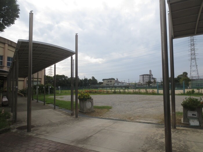 大庄おもしろ広場(公園)まで600m シャトル西町