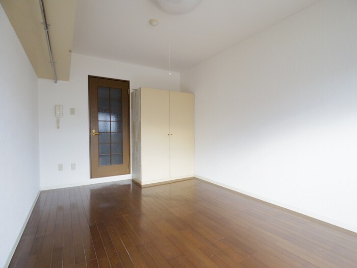 居室 クロ－バ－36