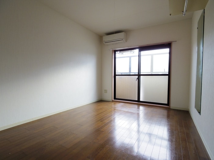 居室 クロ－バ－36