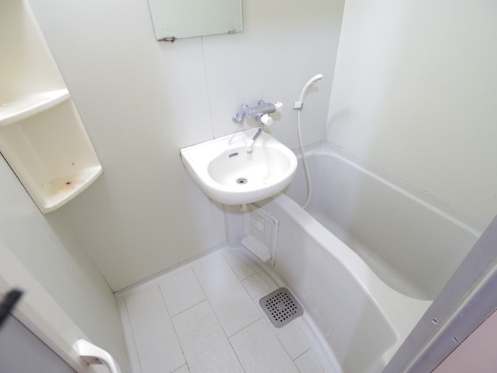 バス／シャワールーム等 クロ－バ－36