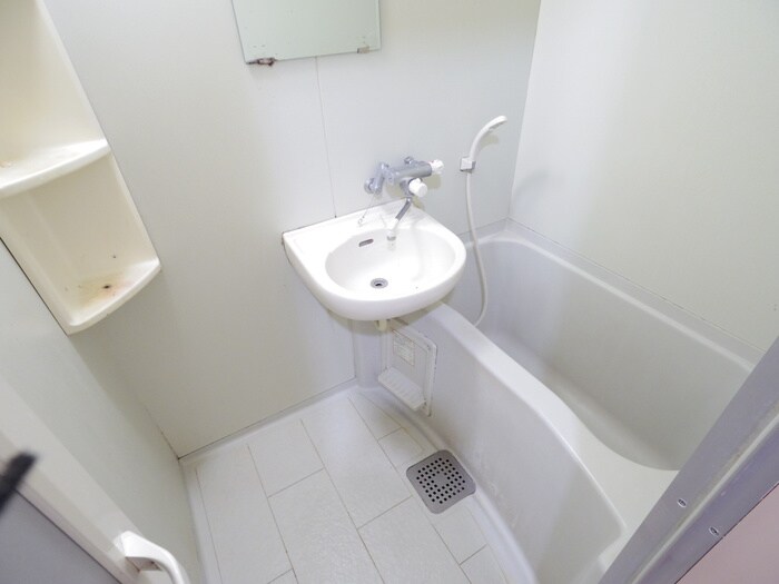 バス／シャワールーム等 クロ－バ－36