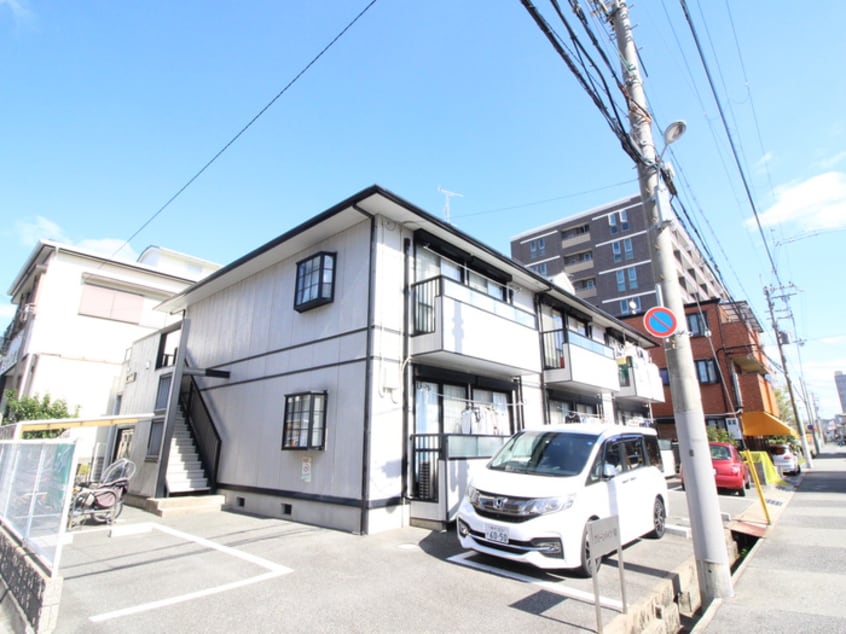 外観写真 ｸﾞﾘｰﾝﾊｲﾂＭ