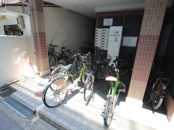 駐輪場 長井ハイツ淡路