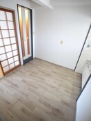 居室 長井ハイツ淡路