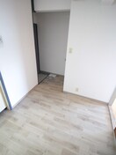 居室 長井ハイツ淡路