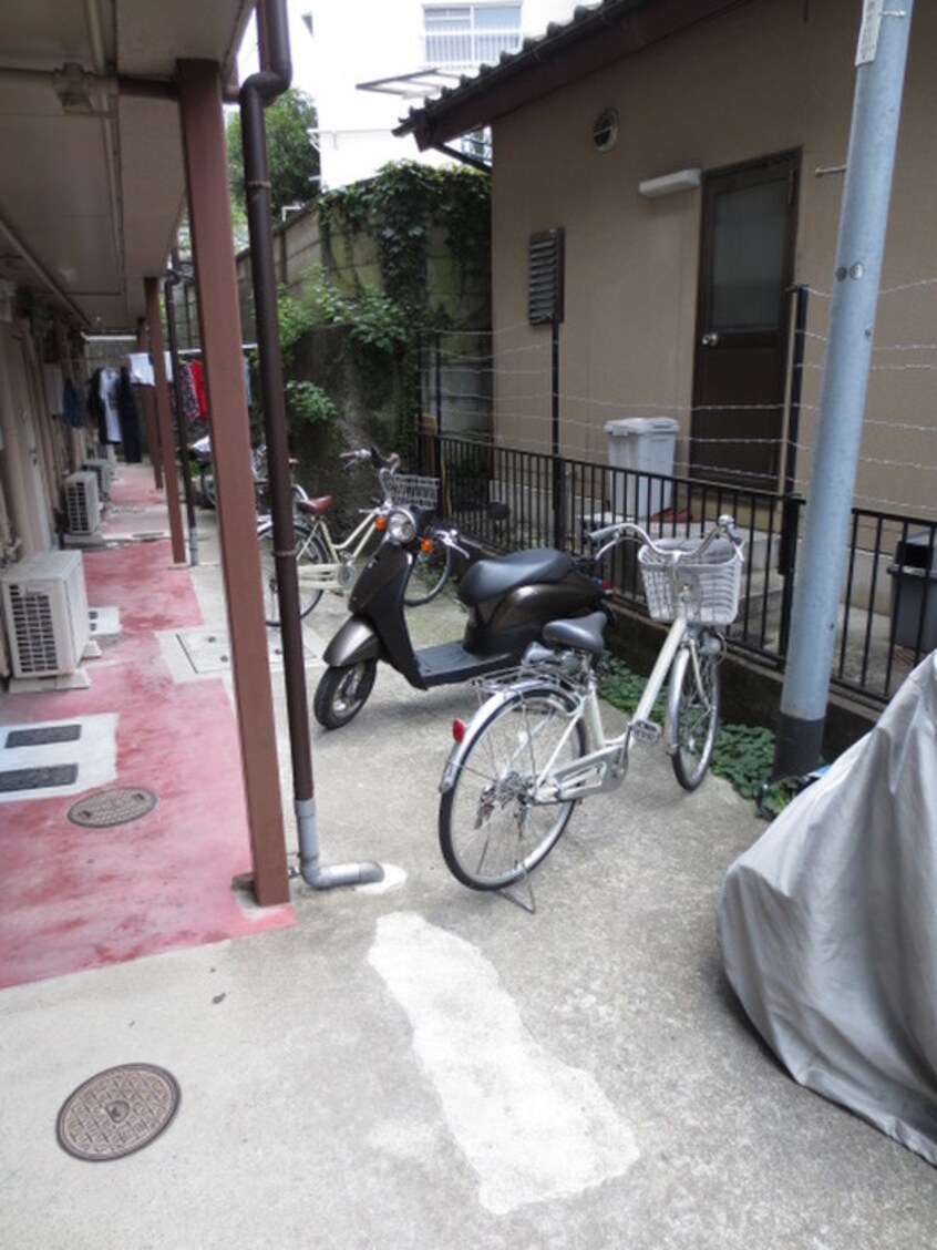 駐輪場 シティ ヴィラ法然院