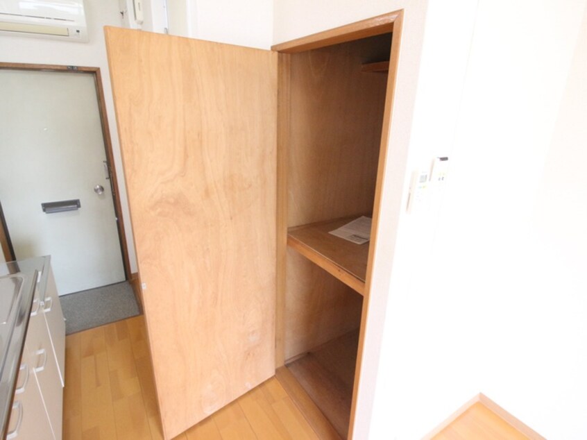収納 シティ ヴィラ法然院