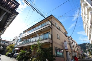 エルマ－ナ岡本