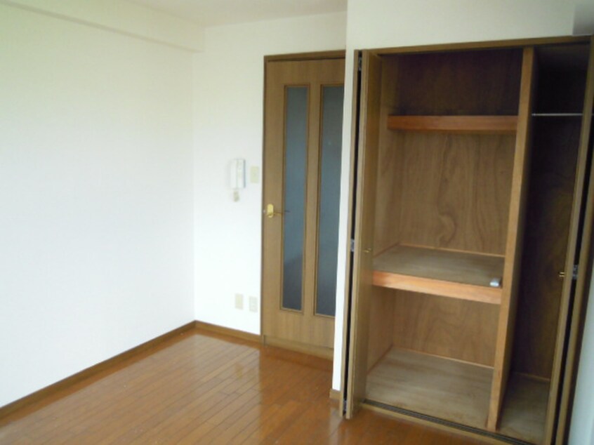 居室 ウインズ１２号館