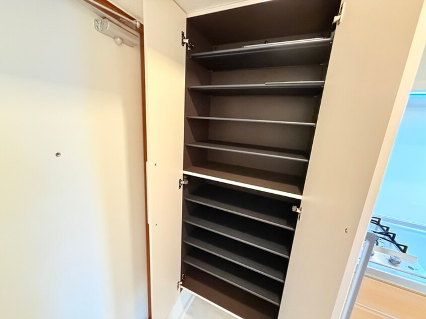 靴箱 エスコート中津