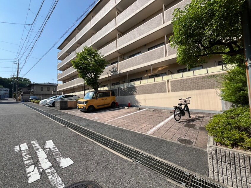 駐車場 グミヒルズ