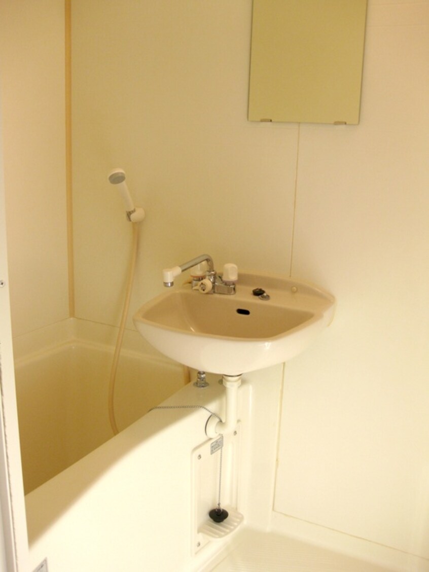 バス／シャワールーム等 ボナ新町