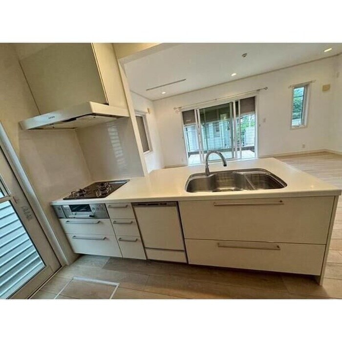 キッチン 茨木市北春日丘二丁目戸建