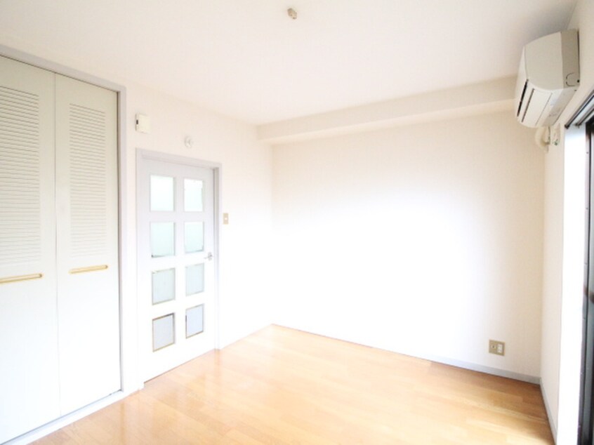 居室 森ﾏﾝｼｮﾝⅥ