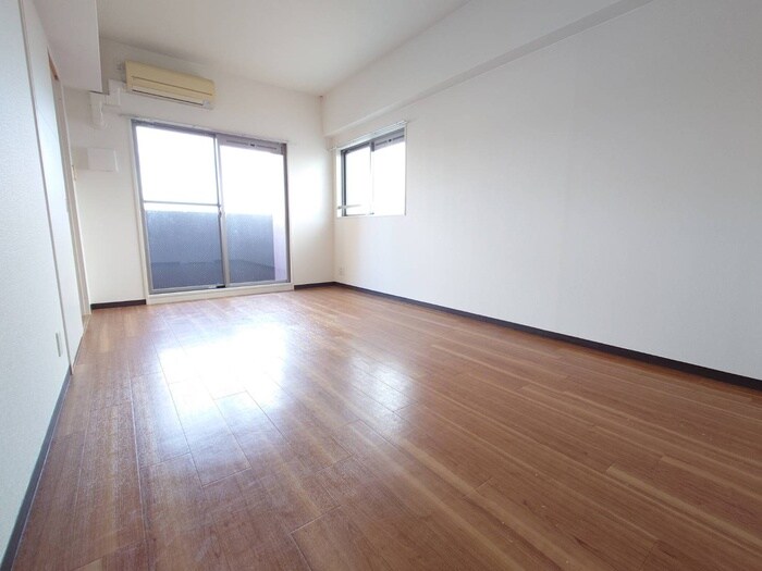 居室 エストーネ京都二条(805)