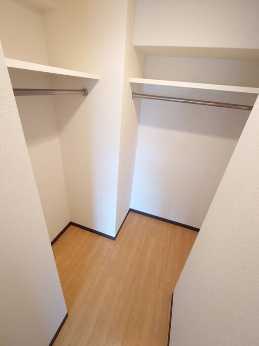 収納 エストーネ京都二条(805)