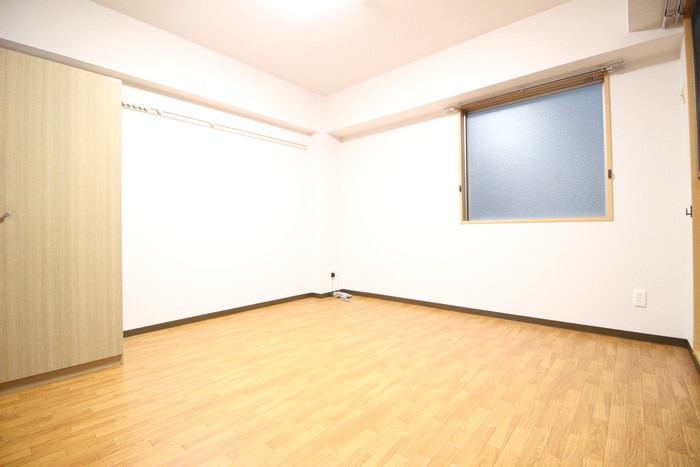 居室 マホガニーコート