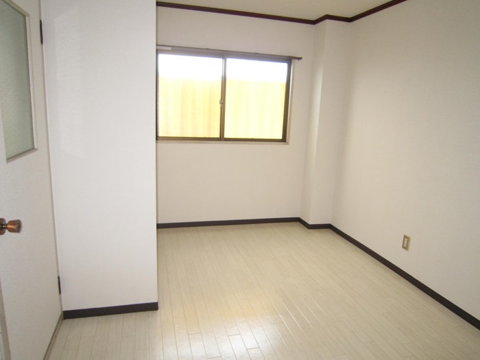 居室 レジデンス放出
