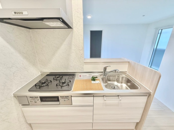 キッチン ソリッソ大久保町西嶋