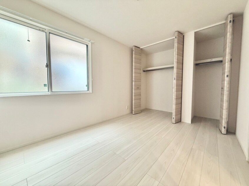 居室 ソリッソ大久保町西嶋