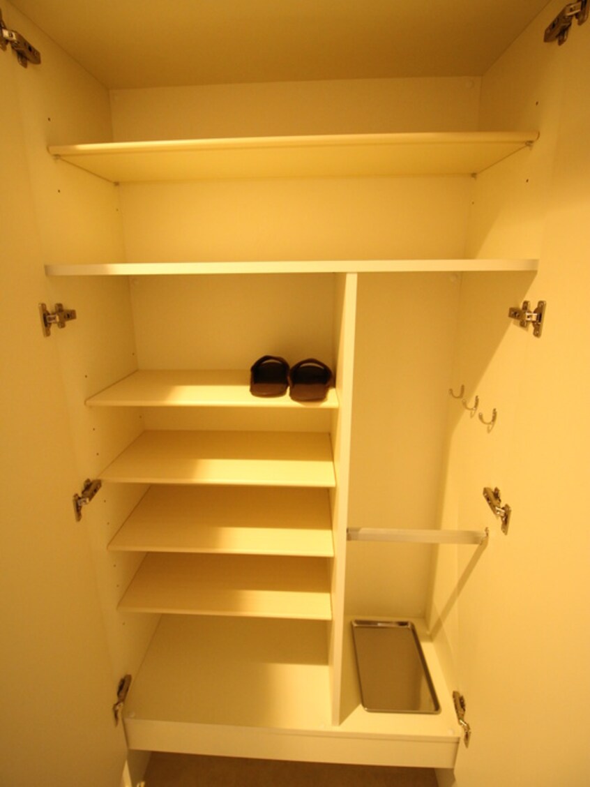 靴箱 BPRレジデンス新梅田