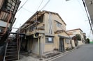 イーストテラスの外観