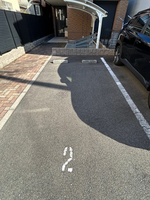 駐車場 Maison Le Brun