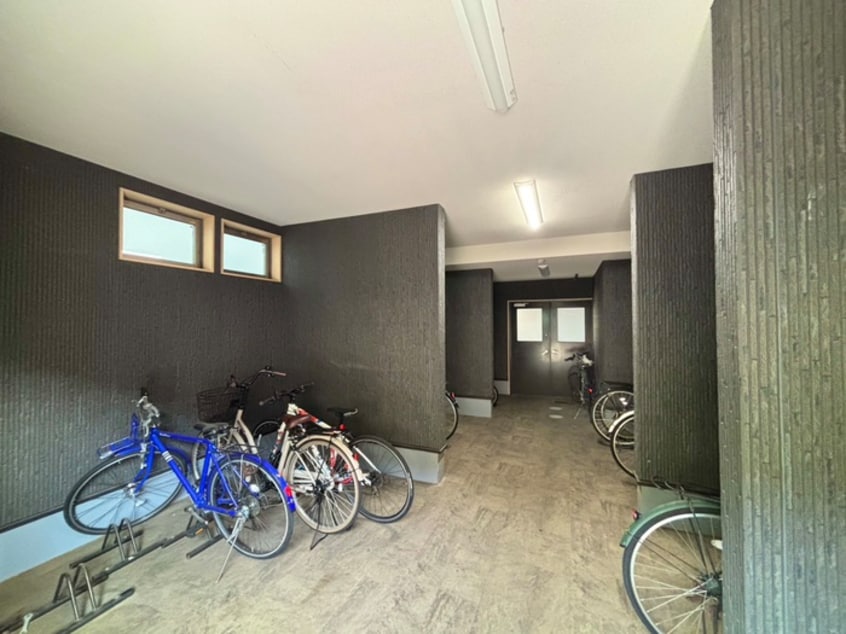 駐輪場 シエテ矢田