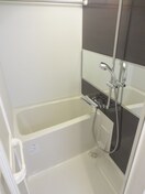 バス／シャワールーム等 ﾚｵﾝｺﾝﾌｫｰﾄ本町（203）