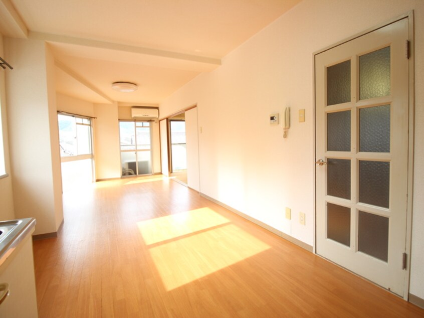 居室 プリムロ－ズ嵯峨