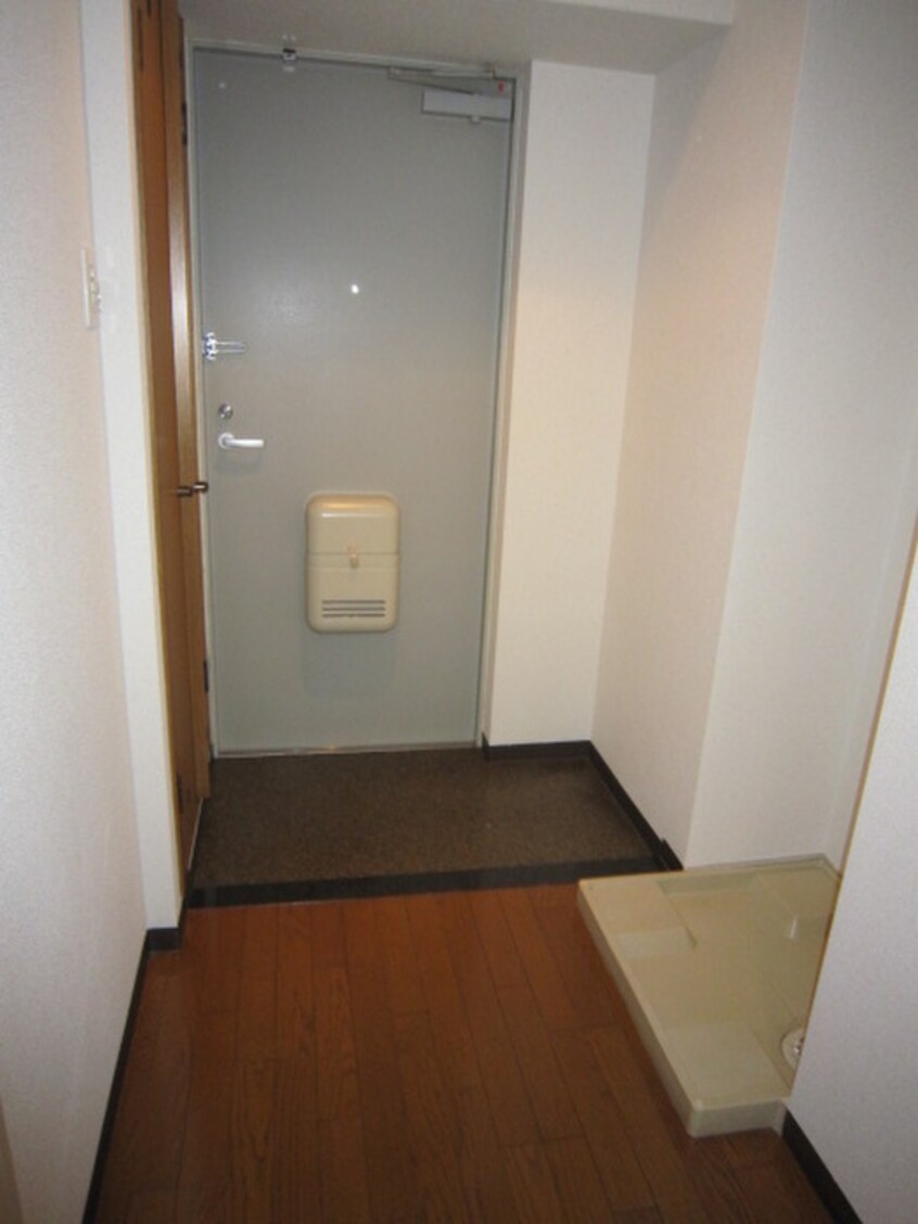 廊下 グレイス丸萬