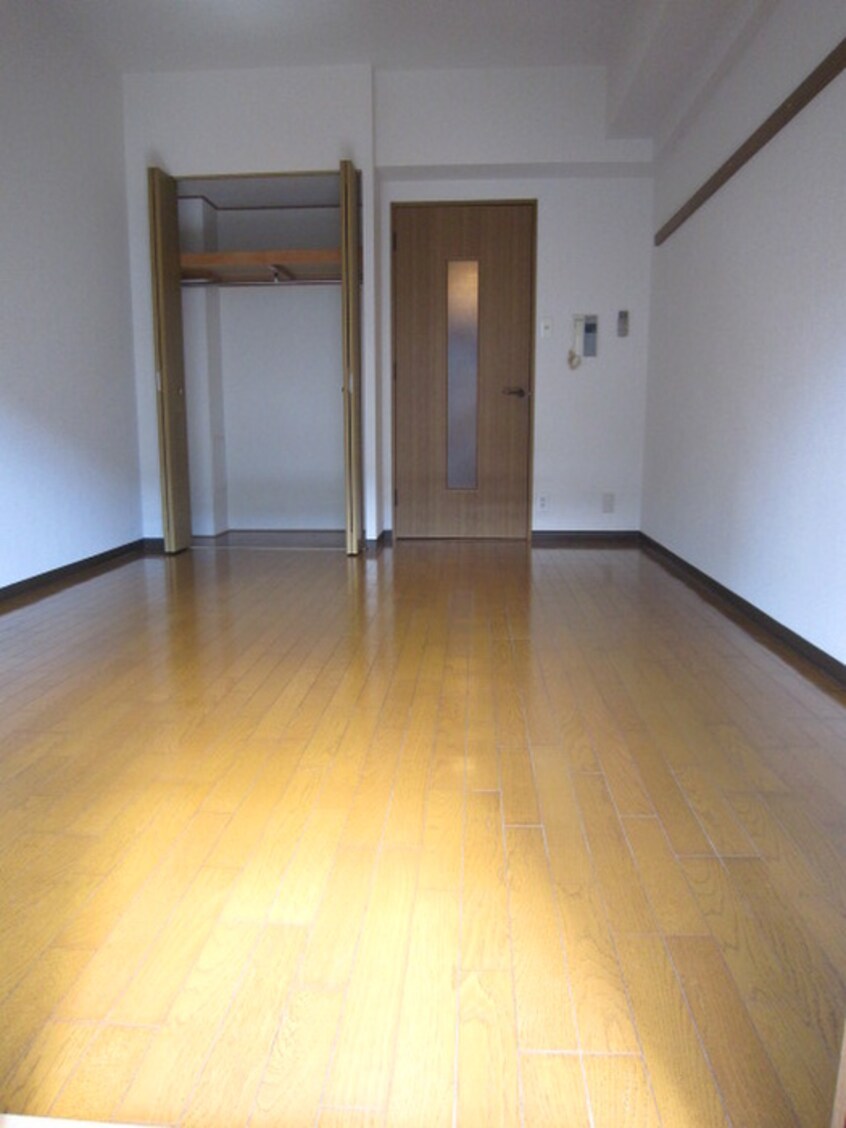 居室 グレイス丸萬