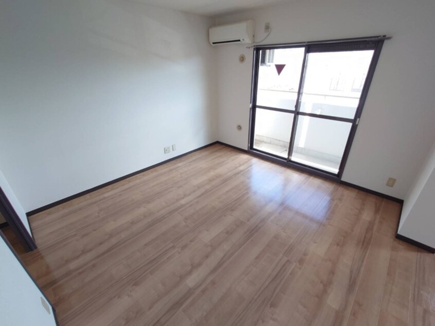 居室 サンガ－デン山科