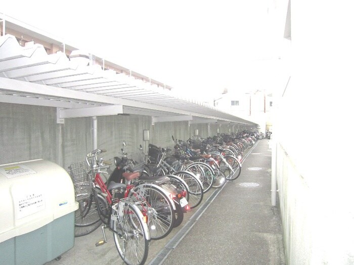 駐輪場 サンガ－デン山科