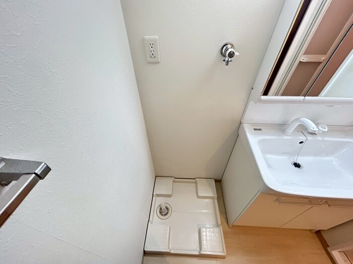 洗濯機置場 Ｌｓステュ－ディオ岡本