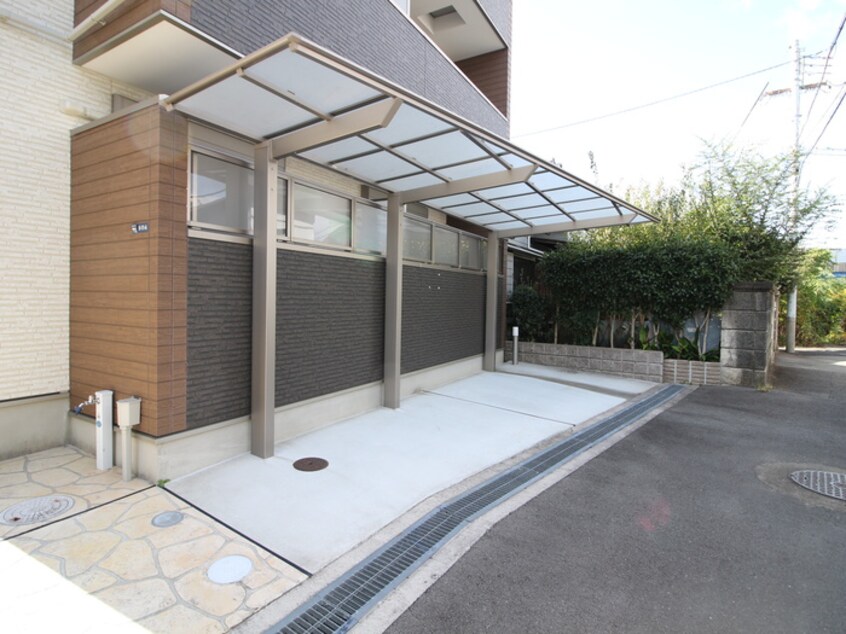 駐輪場 vainqueur