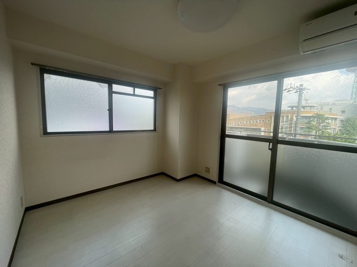 居室 メゾンドソレイユ