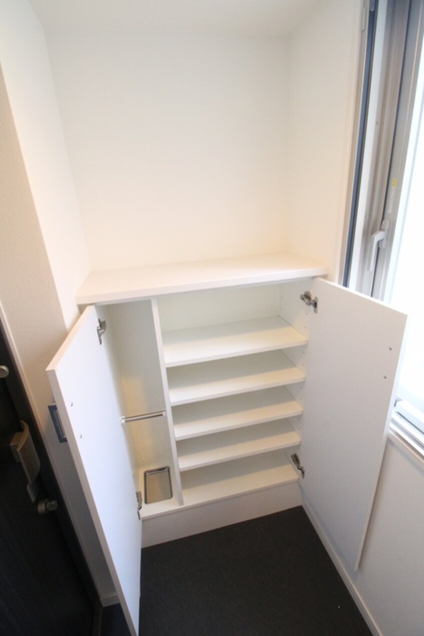 靴箱 セオリー天神橋ｱﾍﾞﾆｰﾙ(906)