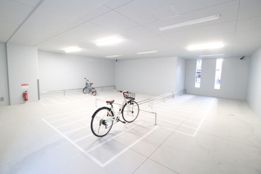 駐輪場 セオリー天神橋ｱﾍﾞﾆｰﾙ(906)