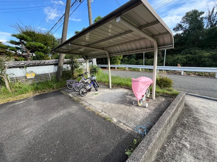 駐輪場 セントレージュ