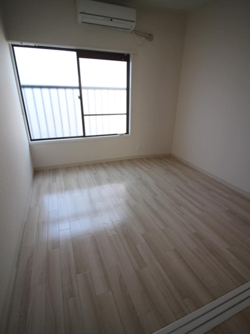 居室 コーポシオツ