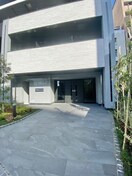 外観写真 ﾌﾟﾚｻﾝｽ大国町ﾗｳﾞｪﾆｰﾙ（301）