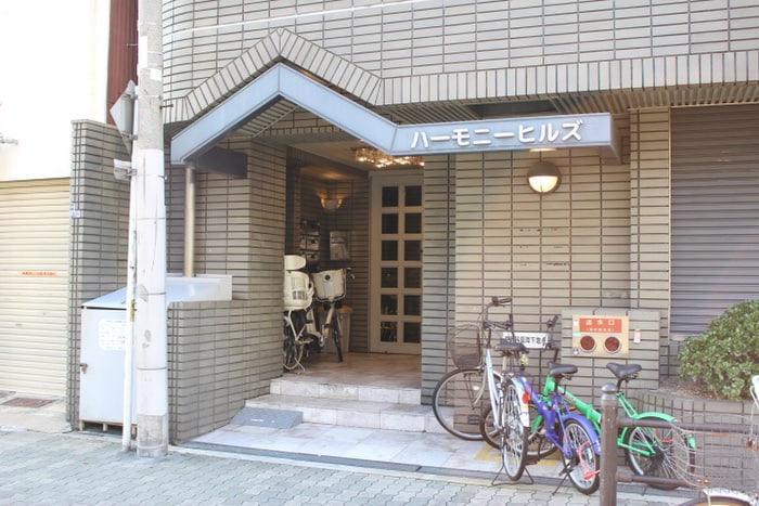 エントランス部分 ハ－モニ－ヒルズ