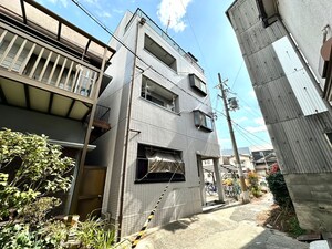 レジデンス三津屋