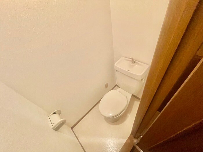 トイレ チェリ－コ－ト