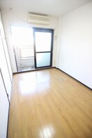 居室 シャルマン河原