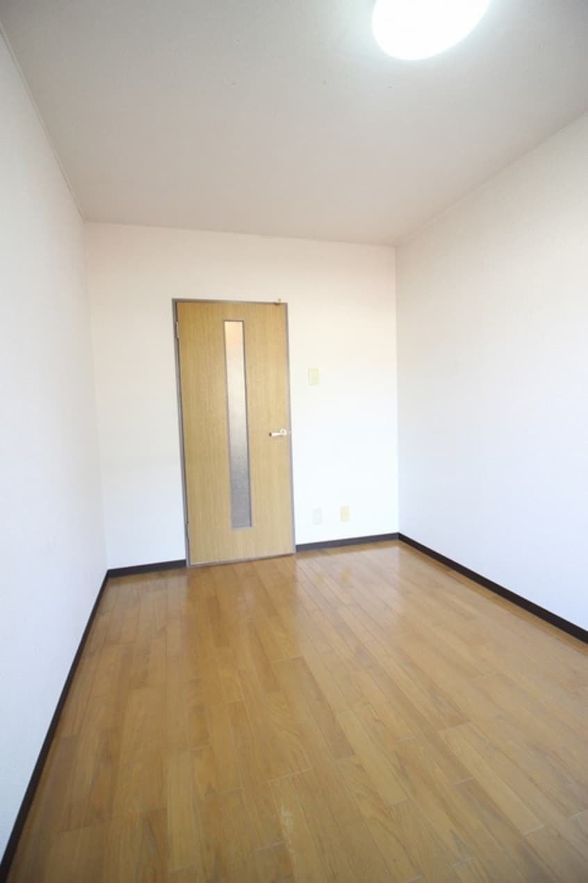 居室 シャルマン河原