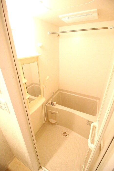 バス／シャワールーム等 プレサンス新大阪ｳﾞｨｶﾞ(303)