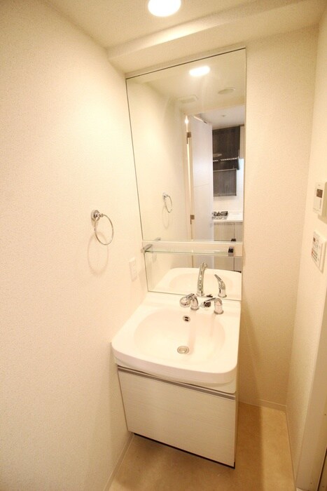 洗面 プレサンス新大阪ｳﾞｨｶﾞ(303)