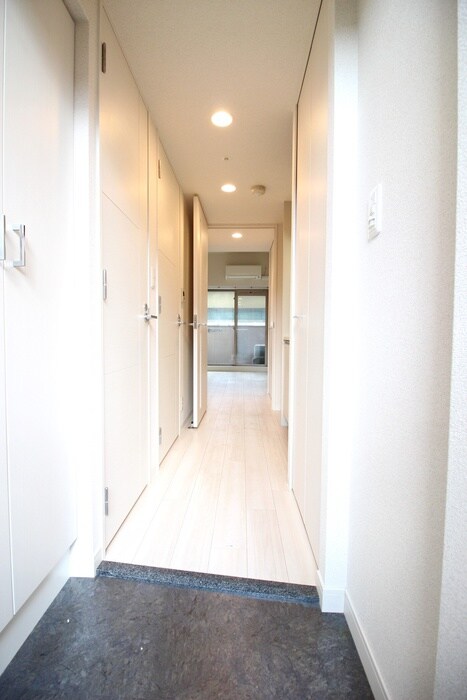 廊下 プレサンス新大阪ｳﾞｨｶﾞ(303)